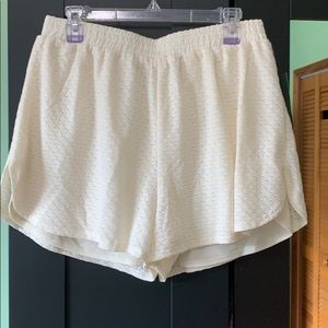 Wild Fable Ivory shorts